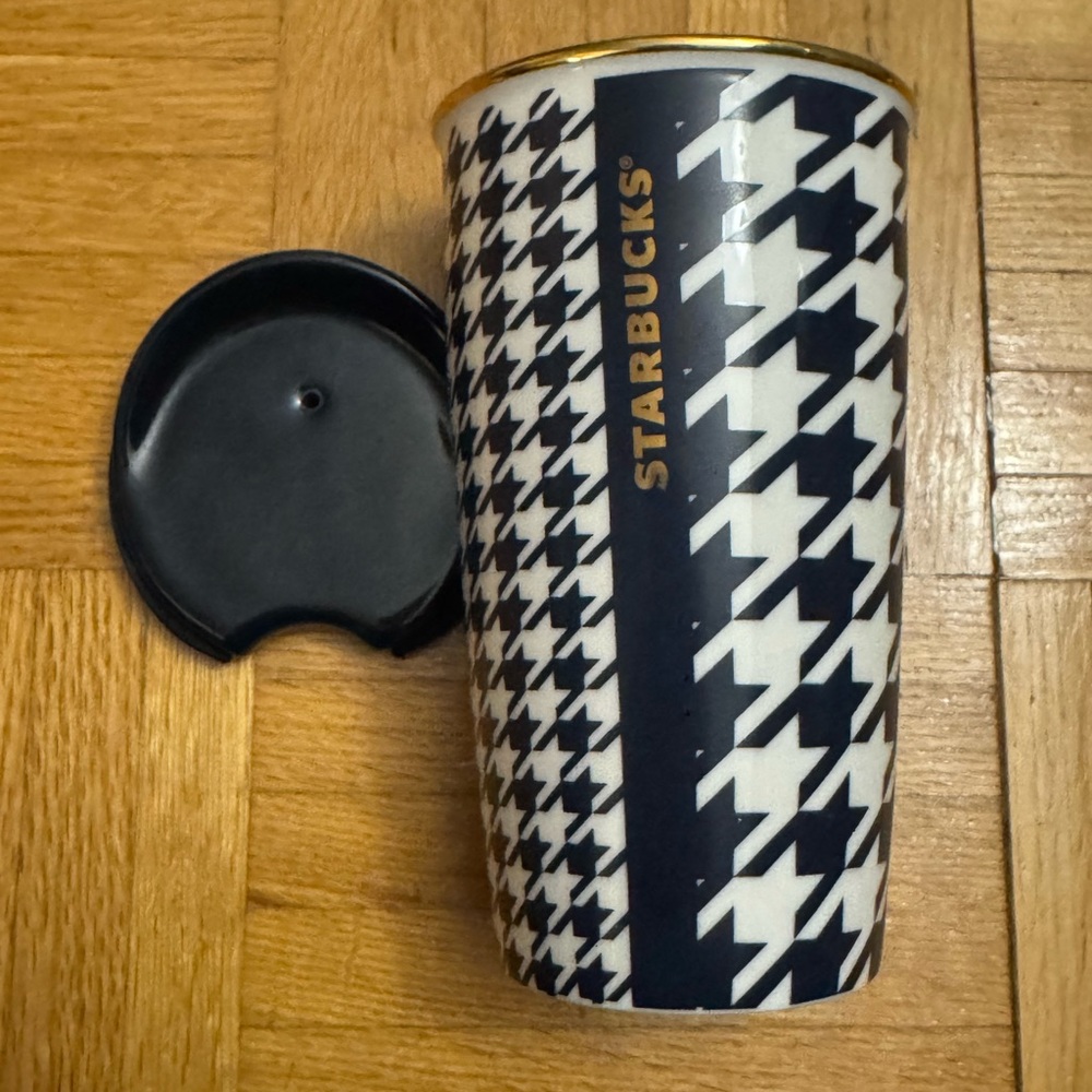Starbucks Navy and White 12 ounce Houndstooth Mug with Gold Rim
